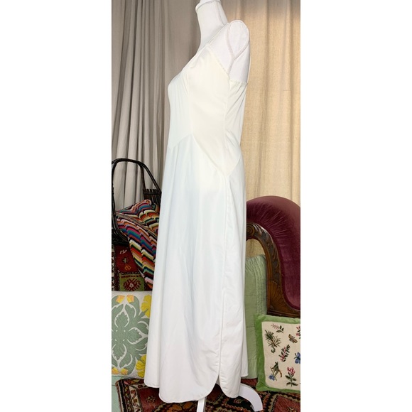 60s White Slip - Picture 3 of 9